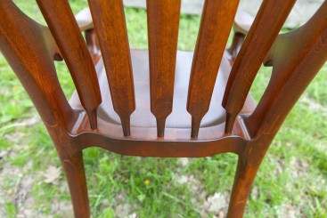 Стул в стиле Сэма Малуфа с подлокотниками