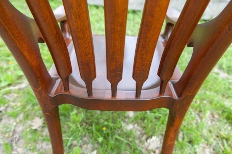 Стул в стиле Сэма Малуфа с подлокотниками