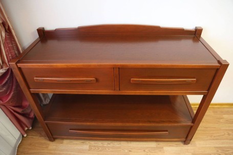 Комод в стиле Greene &amp; Greene из массива бука