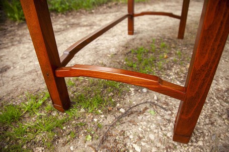 Макияжный столик из массива бука в стиле Greene &amp; Greene