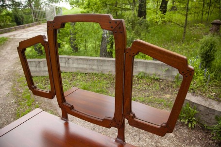 Макияжный столик из массива бука в стиле Greene &amp; Greene